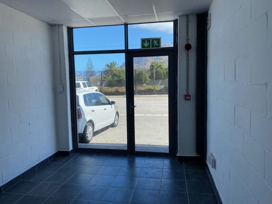 To Let Commercial Property for Rent in Retreat Western Cape